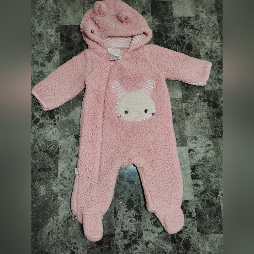 0-3Duck duck pink zipper Footsie with bunny print